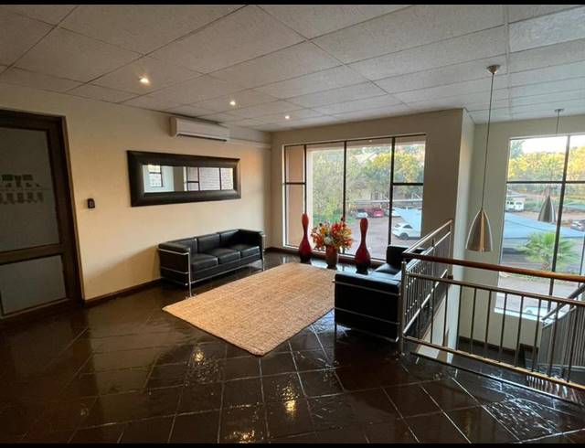 BUSINESS PROPERTY TO RENT IN ELDORAIGNE